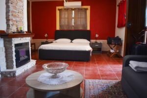 Lee más sobre el artículo La Casa Particular